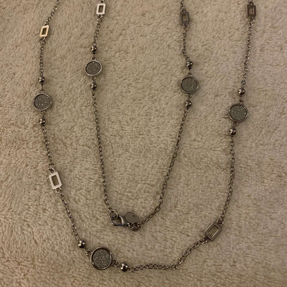 Silver Necklace, versatile for every occasion